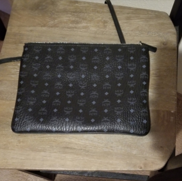 ***SOLD***Authentic Mcm Crossbody Tote Pouch - Picture 4 of 6